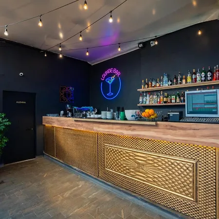 Terrace & Lounge Bar