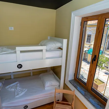 旅馆 Terrace & Lounge Bar *