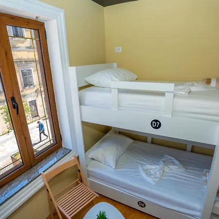 Terrace & Lounge Bar 旅馆