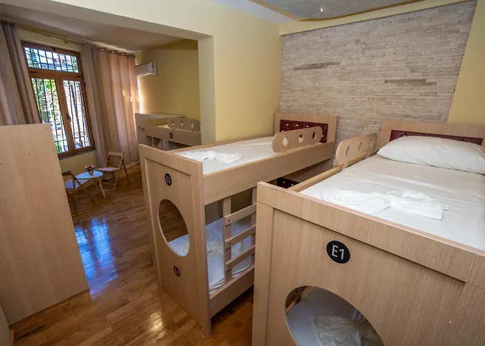 Terrace & Lounge Bar Hostel Szkodra