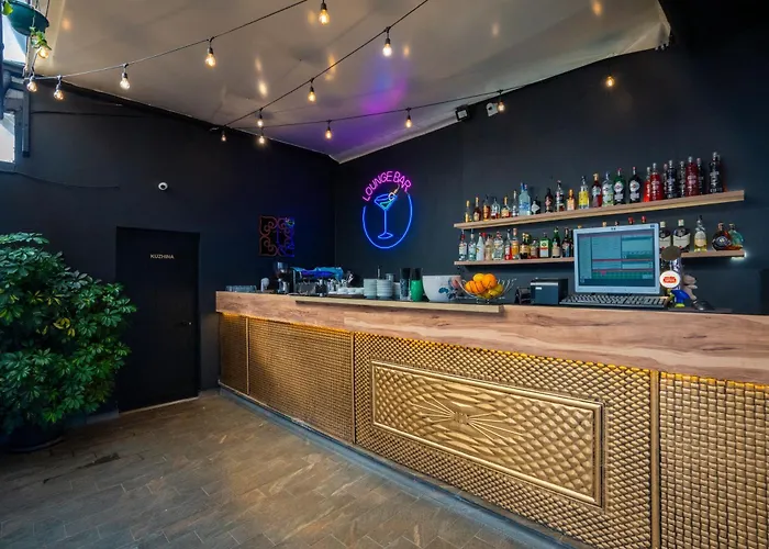 Terrace & Lounge Bar