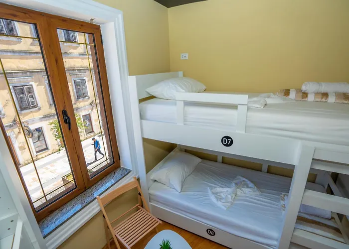 Terrace & Lounge Bar Hostel