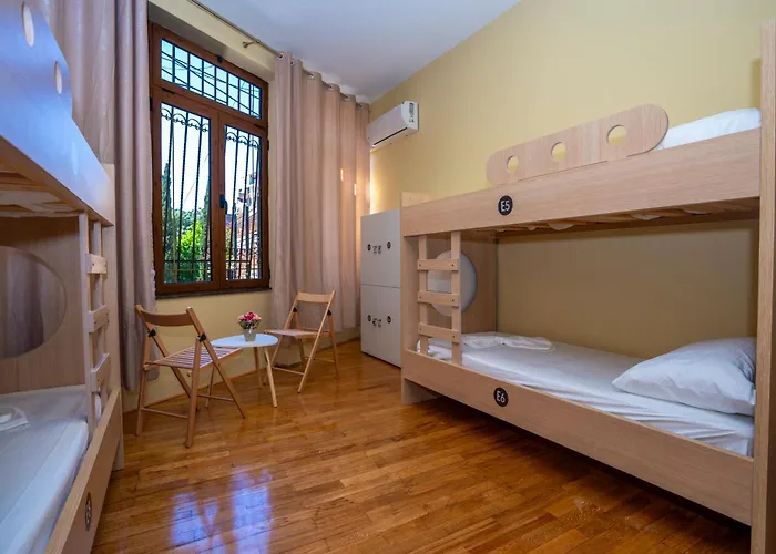 Terrace Hostel&lounge Bar * Shkodra