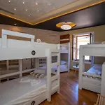 Hostel Terrace & Lounge Bar Shkodra