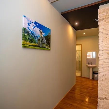 Terrace & Lounge Bar Albergue *