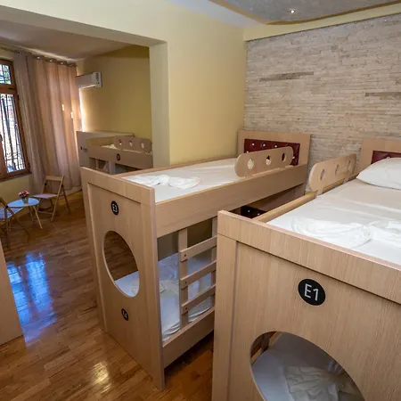 Terrace & Lounge Bar Hostel Shkodra