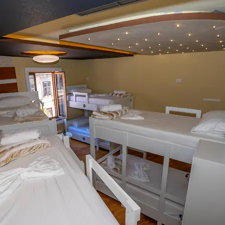 Terrace & Lounge Bar Albergue *