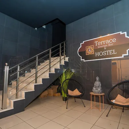 Hostel Terrace & Lounge Bar *
