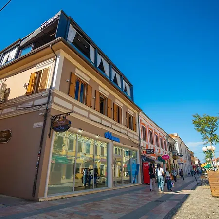 Albergue Terrace & Lounge Bar *